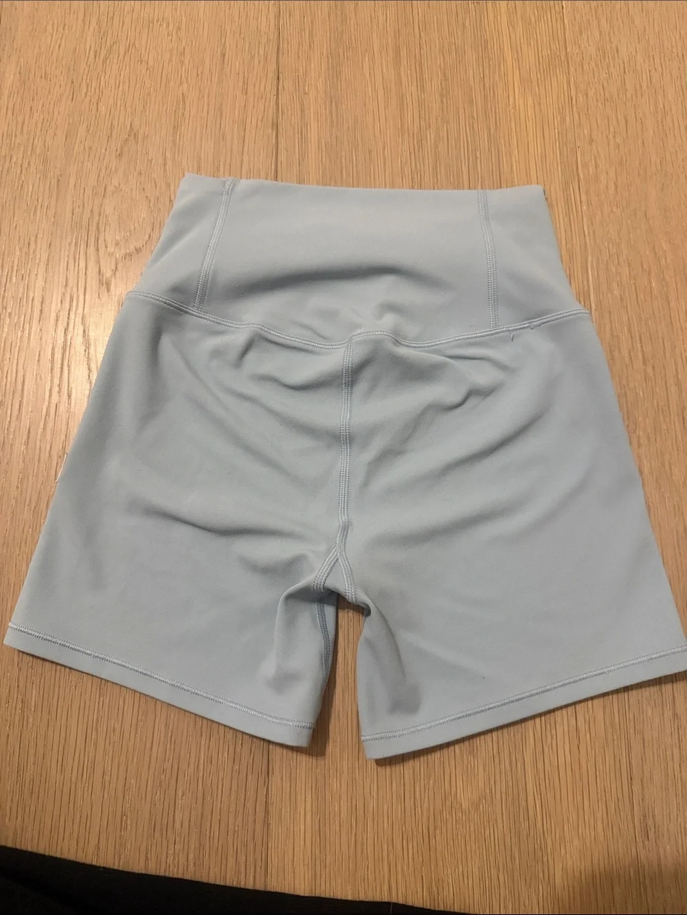 Vuori 4” Bike Shorts in Eggshell Blue